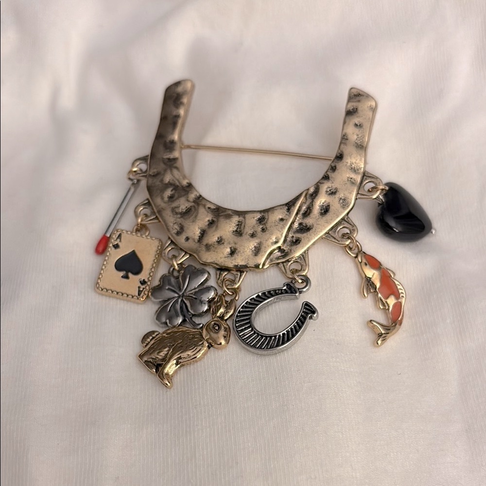NWOT Free People Darling Horseshoe western lucky Gold and Silver Brooch